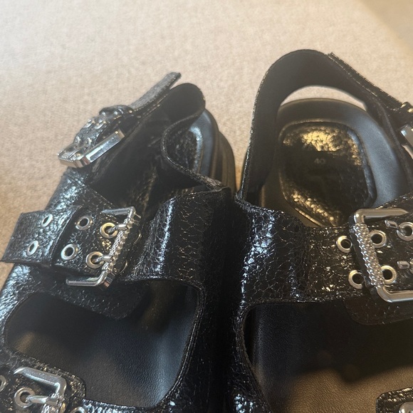 Zara Glossy Black Sandals - Picture 3 of 9